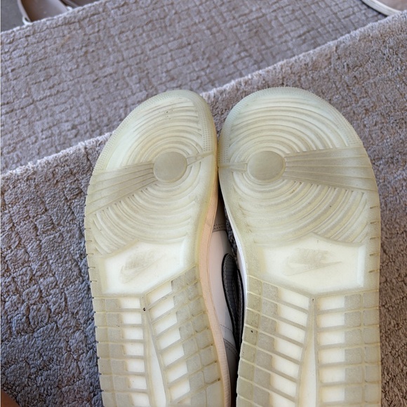 Jordan 1 Retro Low Year of the snake - Picture 3 of 8